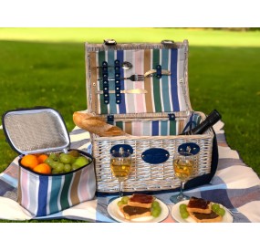 WHITE WICKER PICNIC BASKET FOR 2 PEOPLE