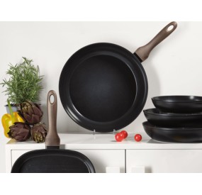 FORGED SHUTTLE NON-STICK CERAMIC / ALUMINUM PAN BRANDANI 20cm