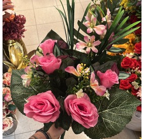 MAZZO FIORI E ROSE ROSA ENZO DE GASPERI